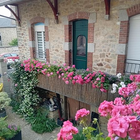 Les Gites De Lyly Ποντορσόν Εξωτερικό φωτογραφία